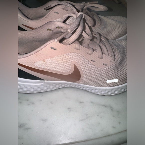 Women’s Nike sneakers - Picture 10 of 10